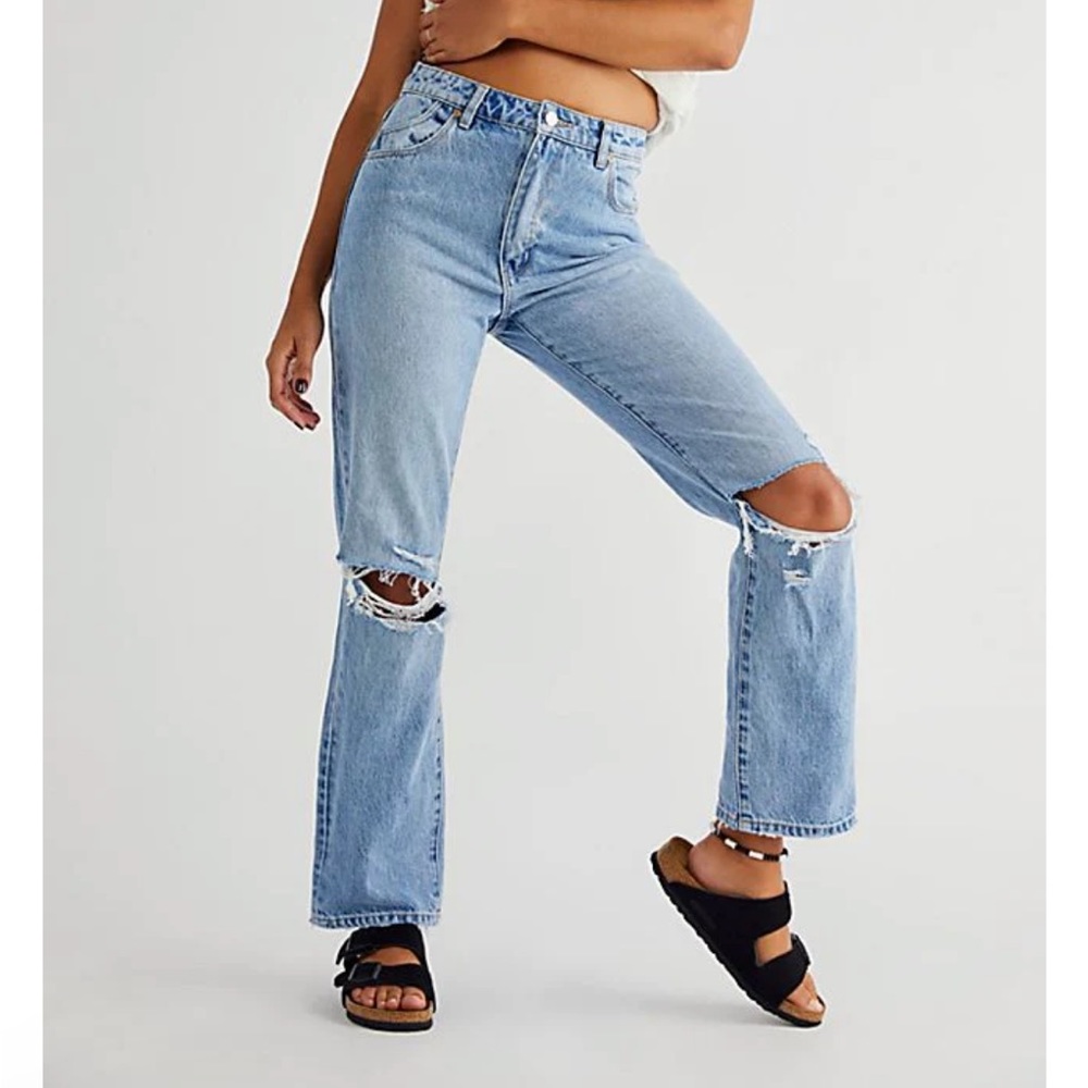 ROLLA's high rise straight distressed jean